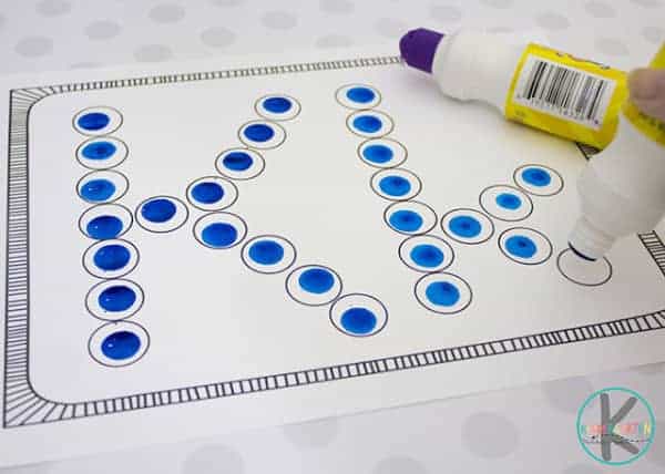 Christmas Dot Markers Bingo Daubers,Winter coloring Pages for New Year.