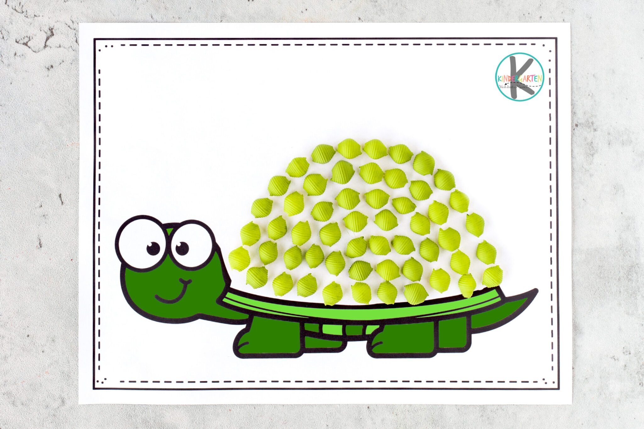 75+ LOTS of EASY Kindergarten Crafts and Art Project Ideas